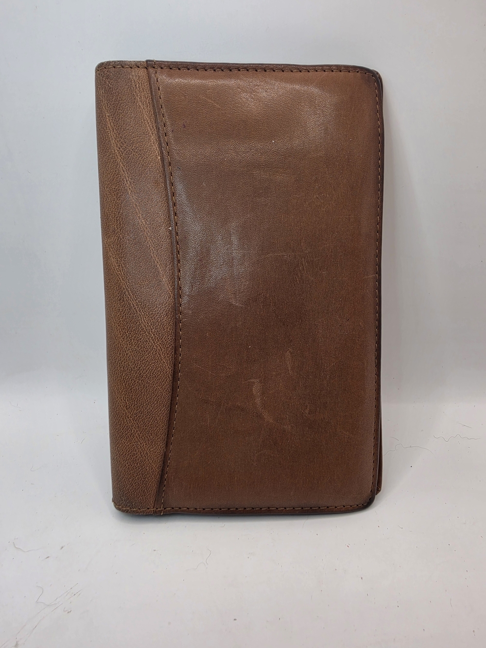 Wilson's Leather Brown Travel Wallet Classic Bifold Organizer Agenda Medium